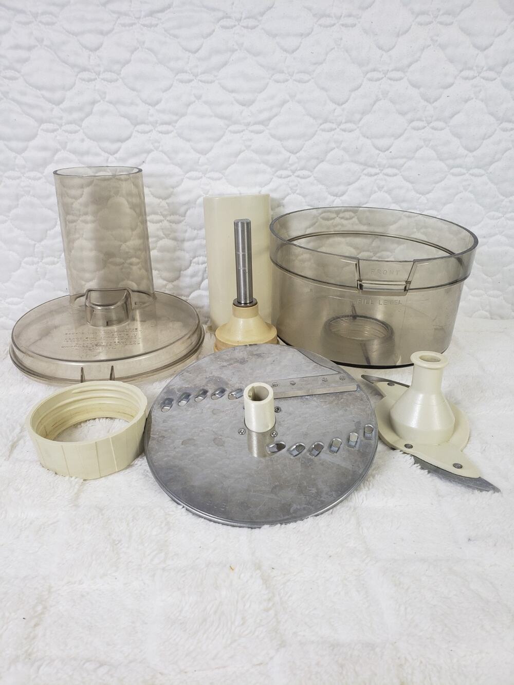 General Electric GE Food Processor D5FP1 Replacement Bowl Lid Shaft Slice Shred